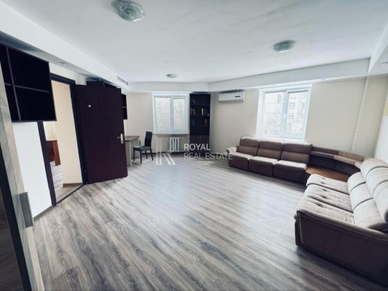 Продажа квартиры Киев Соломенский район Борщаговская 150, 68м2 газ