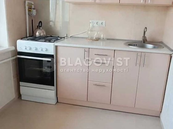 Продаж 2к квартири Зодчих 40 Київ