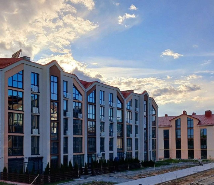 1-КІМ квартира від забудовника. Тераса 20м². Розтерм-ня. Метро 20хв - фото 1