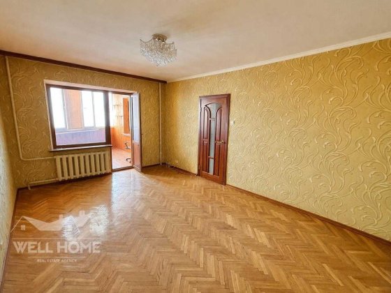 Продаж 3к квартири, вул Чорнобильська, 21, метр Академмістечко-Київ Київ