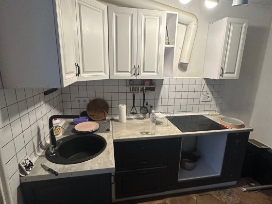 Трикімнатна квартира за адресою Перемишльська, 9. Київ