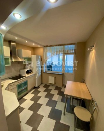 Продаж 1 кім квартири вул. Верховинна 37 метро Житомирська - фото 1