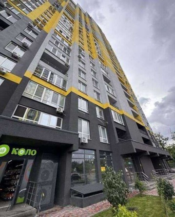 3-кімнатна квартира, ЖК "Медовий", вул. Кадетський Гай 10 - фото 1