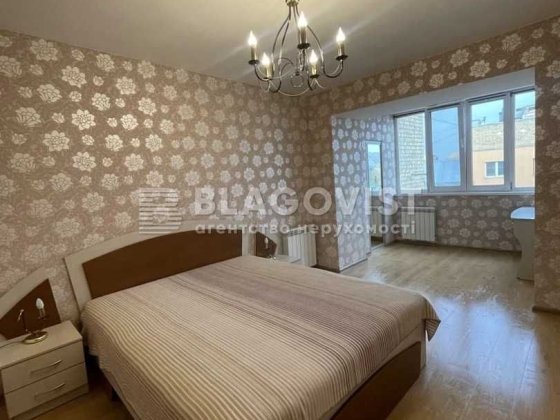Продаж 3х кім квартири з ремонтом Поділ Спаська 21 Контрактова площа