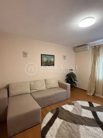 Продаж 2 кімнатної кв в серці Подолу Хорива 33 Історичний Центр Києва - фото 1