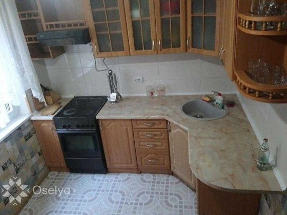 Продам 2-кімнатну квартиру на вул. Вадима Гетьмана, 44 Караваєві Дачі Київ