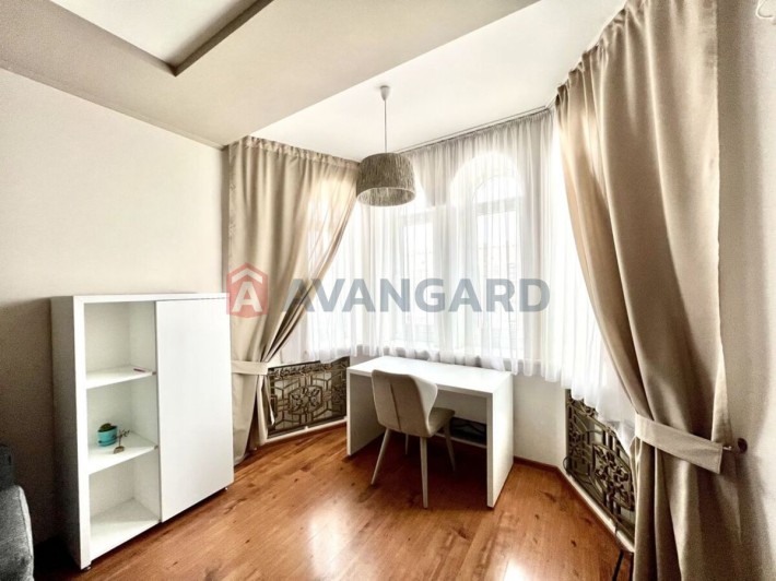 Продаж 3- кімнатної квартири. Проспект Металургів. - фото 1