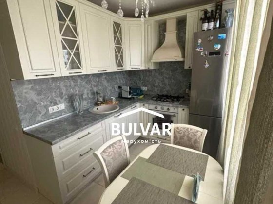 Шик! Продам 2 к.кв. в Центре (м. Научная, ул. Космическая) Харьков