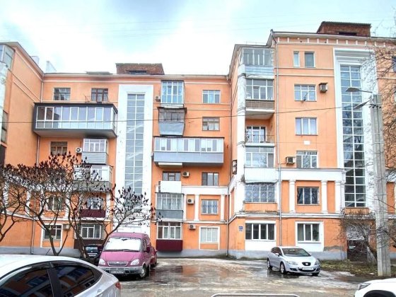 Продам 3-кім. квартиру в центрі міста, М Ярослава Мудрого Харьков
