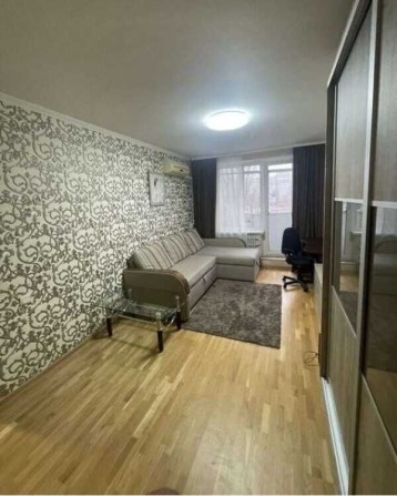 Продаж 2-кімнатної квартири проспект Перемоги 74Г V - фото 1