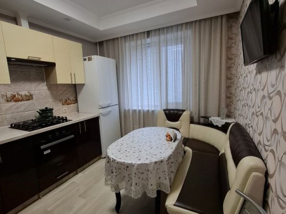 Продам 4х кім по вул.Дорошенко Хортицький р-н Можливо Сертифікат Запоріжжя