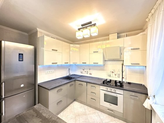 Продаж 1к.квартири вул.Галицька 11 Виноградар Київ