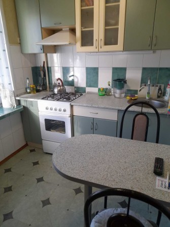 Продам 1-к квартиру Бородинский мкрн, район Континента - фото 1