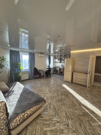 Продам 2-к квартиру - фото 1