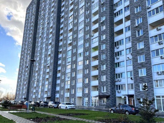 Продаж 1-к квартири вул. Ревуцького 54 Київ