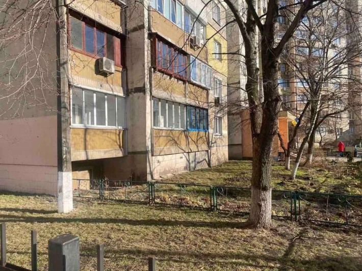Продаж 3-к квартири вул. Михайла Драгоманова 40б - фото 1