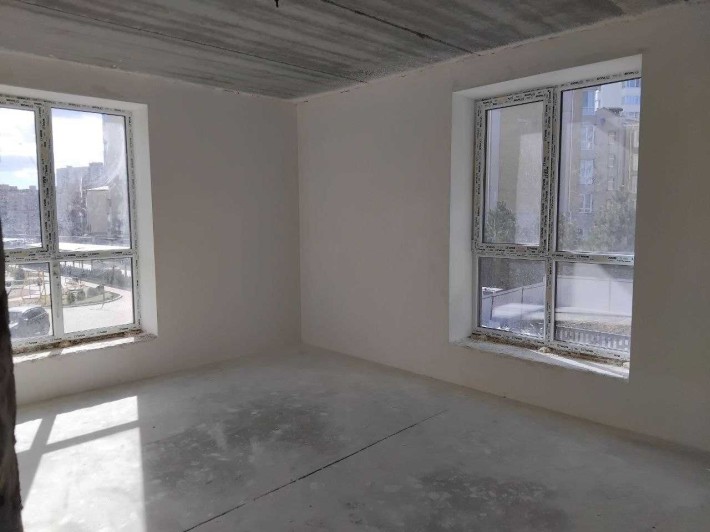 Продам 2 кімнатну квартиру в цегляному будинку на Сахарова - фото 1