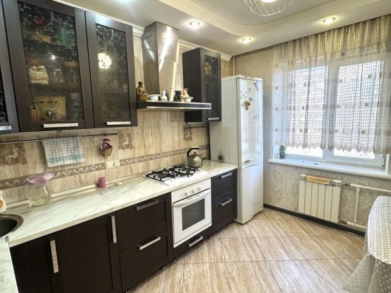 Продается 4 ком кв в Осипенковском р-не по ул Зестафонская Запоріжжя