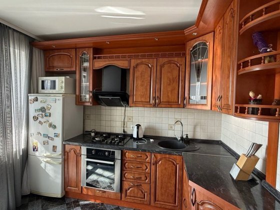 Продаж 1-к квартири з ремонтом 39 м/вул. Коломийська, 16/Санта Барбара Львів