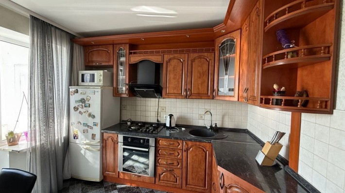 Продаж 1-к квартири з ремонтом 39 м/вул. Коломийська, 16/Санта Барбара - фото 1