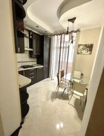 Продажа 2к Сталинки/Центр-Адмиральская с тех и мебелью - фото 1