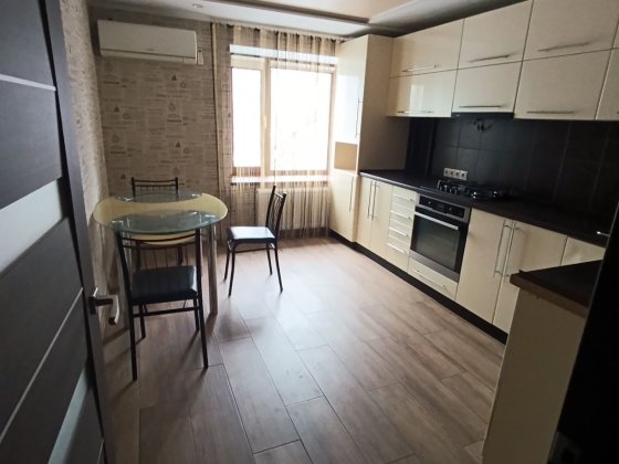 Продаю 3 ком.кв, раздельные комнаты, Проспект Героев Украинв Миколаїв