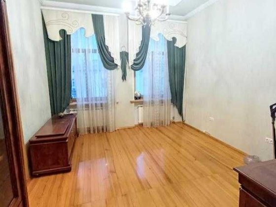 Продам 4 ком кв Центр Харьков