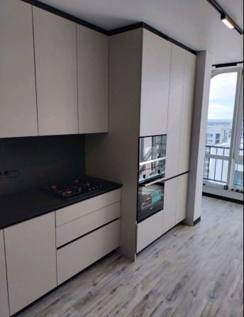 Дуже світла квартира з ремонтом у новобудові вул Трускавецька - фото 1