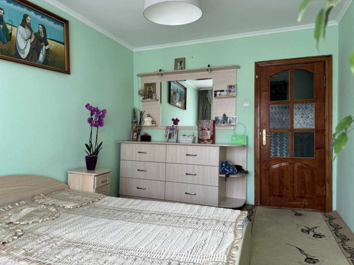 Продаж 4 кімнатної квартири по вул Пасічна - фото 1