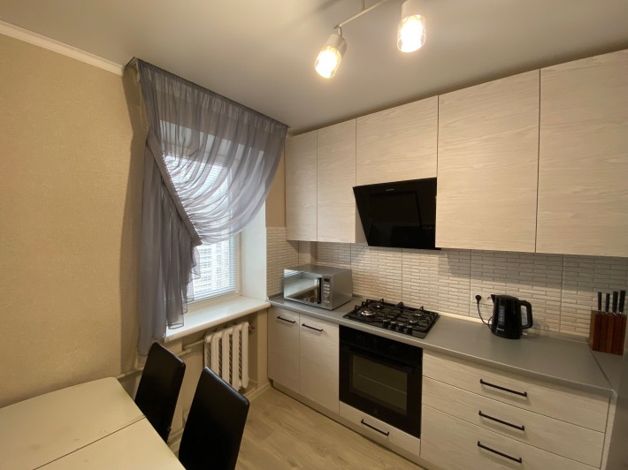 Продаж 1к квартири зі свіжим ремонтом в районі Сухого фонтану (л1) - фото 1