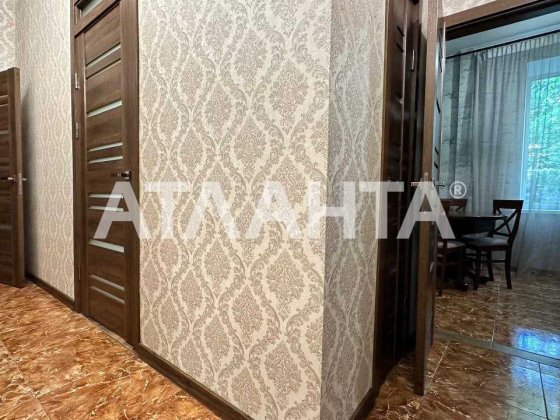 Срочная продажа двухкомнатная квартира (сталинка) на ул. Ришельевской Одесса