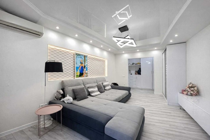 Ексклюзивна 3 кімнтна квартира Марсельська/Семена Палія - фото 1