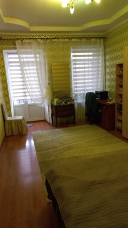 Трикімнатна квартира в історичному районі / Молдаванка - фото 1