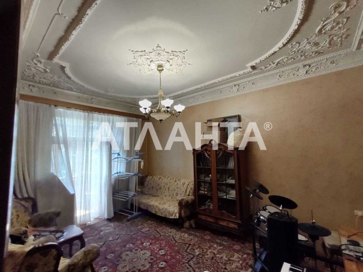 3-кімнатна сталінка в центрі міста простора квартира - фото 1