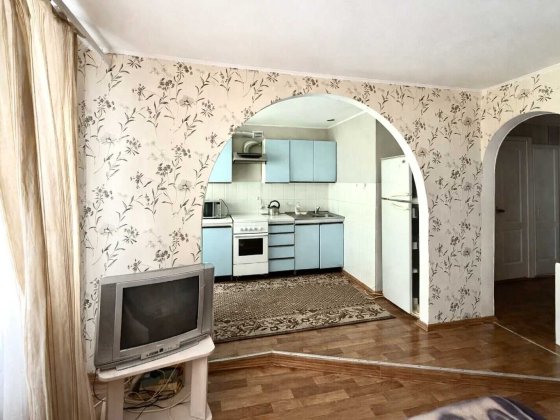 Метро Вокзальна 10 хв Вулиця Стадіонна ГАЗ Розглядаємо держ програми Київ