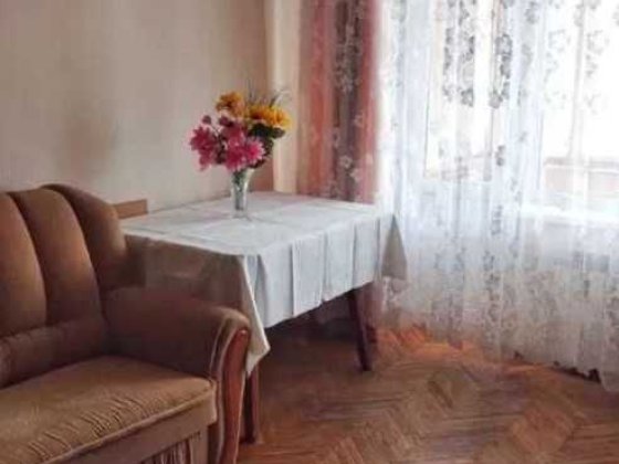 2-кімнатна по вул. Донецька 5