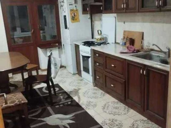 м. Лук'янівська Простора 3 кімнатна квартира, з ремонтом Київ