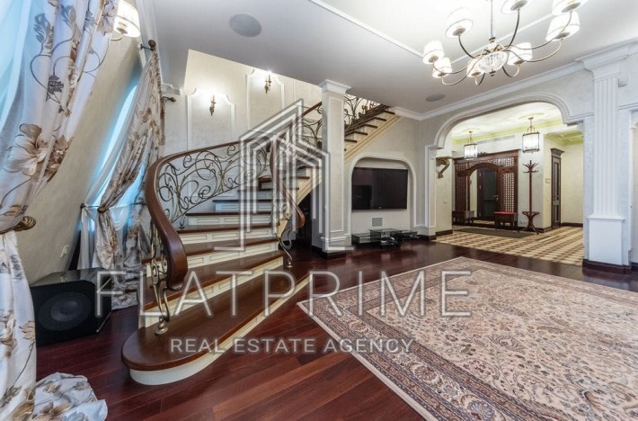 Продаж 4-к в центрі, Шевченківський р-н, Бехтерівський пров. 13А - фото 1