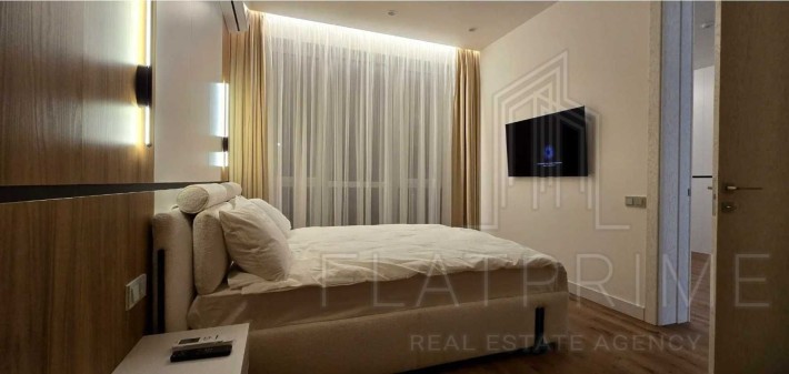 Золоті/Ворота/Центр/Дизайнерська квартира/середній поверх/історичний - фото 1