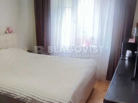 Продам 2к квартиру вул. Дегтярівська, 15 Киев