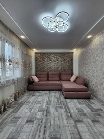 Продам 2 комн квартиру с ремонтом в элитном ЖК на поселке Котовского - фото 1