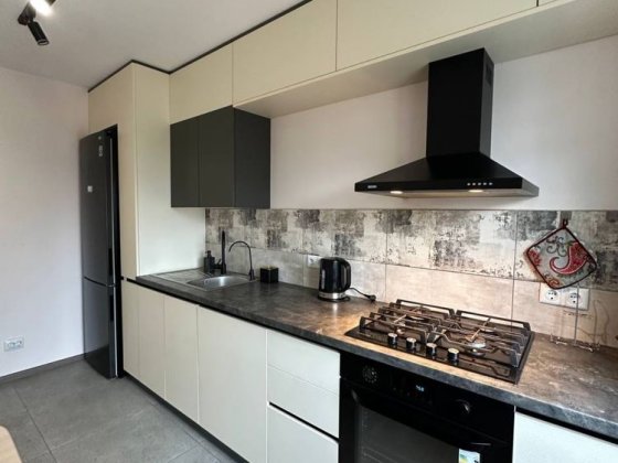 Без комісії. Продаж 3-кім квартира з ремонтом на Патона Львов