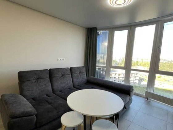 Продаж 3к квартири 107.3 кв. м на вул. Лазурна Миколаїв