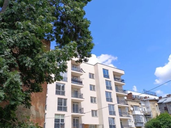 Продаж 2-х кімнатної квартири по вул . Львов