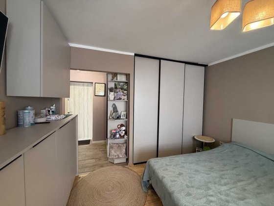 1к квартира з гарним ремонтом у цегл. будинку по вул. Сірка Львів