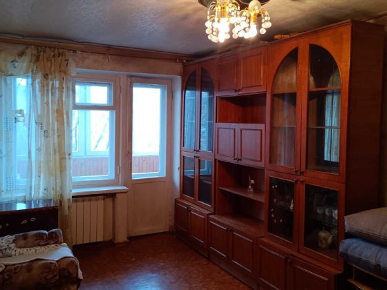 Продам 2 к. квартиру в  районе аэропорта, по ул. Пилотов 5 Харьков