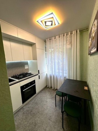 Отличная 2-комнатная квартира после ремонта, р-н Эвиса - фото 1