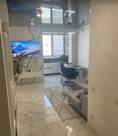 Продам  дизайнерську  квартиру-студію  44 кв м   ЖК Мира 2 ( 23338) - фото 1