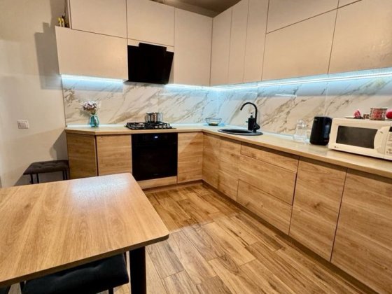 Продаж 2-кім. квартири 63.6 м2, в заселеній новобудові вул Стрийська Львов