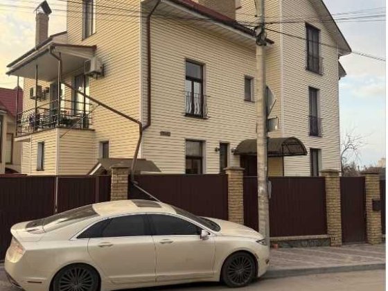 Продаж квартири 47 м² клубний будинок від ВЛАСНИКА П.Борщагівка ЄОселя Петропавлівська Борщагівка